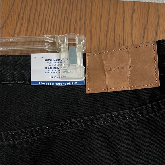 H&M Black Loose Mom Jeans - Picture 5 of 6